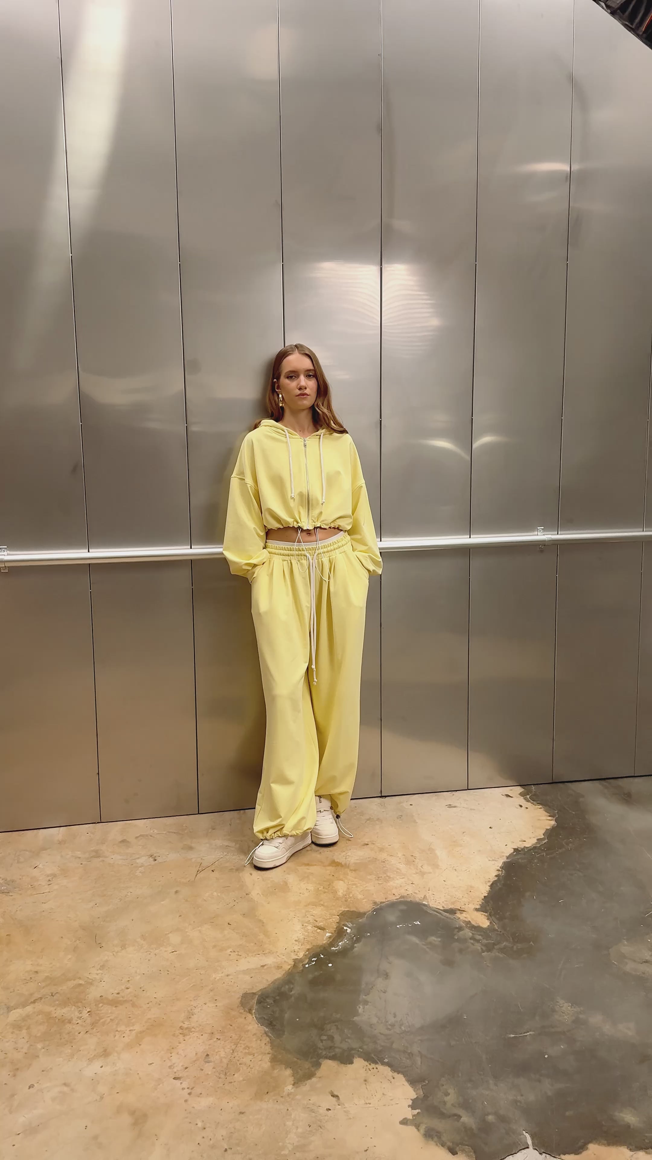 Olin Bel Detay Sarı Kapüşonlu Crop Eşofman Takım